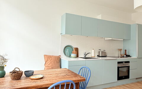 Center - 3 Br - 5 People - Close To Metro- Balcony: Køkken