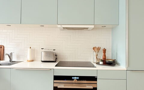 Center - 3 Br - 5 People - Close To Metro- Balcony: Køkken