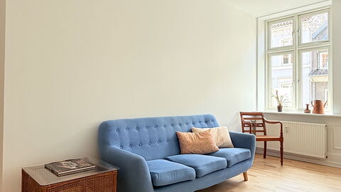 Center - 3 Br - 5 People - Close To Metro- Balcony: Stue