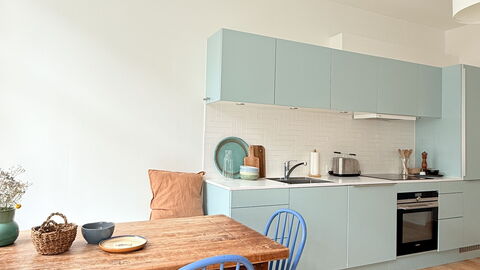 Center - 3 Br - 5 People - Close To Metro- Balcony: Køkken