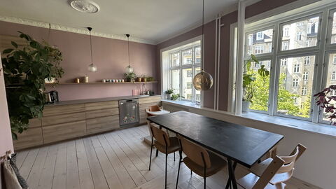 Østerbro - 2 Br - 4 People - Family: Frokostlokale, Køkken