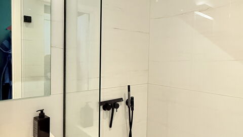 Vesterbro - 2 People - 1 Br - Close To Metro: Badeværelse