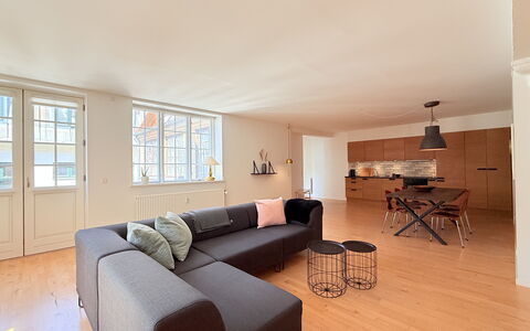 Inner City - 4br - 2 Bath - 6 People: Frokostlokale, Køkken, Stue