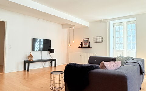 Inner City - 4br - 2 Bath - 6 People: Stue