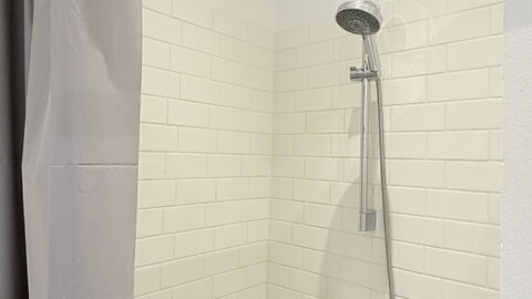 Center - 3 Br - 4 People - Close to Metro: Badeværelse