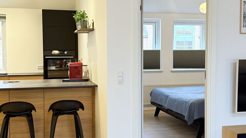 Frederiksberg - Parking - 1 Bedroom - 2 People: Køkken, soveværelse