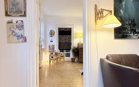 Cozy Area - Super Location - 2 Br: Andet værelse