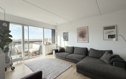 Close to Metro - 3 Br- 5 People: Stue