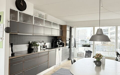 Close to Metro - 3 Br- 5 People: Køkken