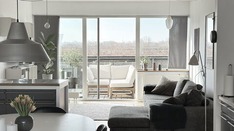 Close to Metro - 3 Br- 5 People: Stue