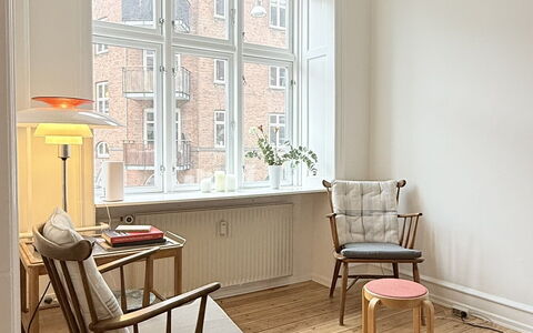 Nørrebro - 2 People - 1 Br - Close to Metro: Stue