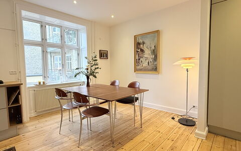 Nørrebro - 2 People - 1 Br - Close to Metro: Frokostlokale