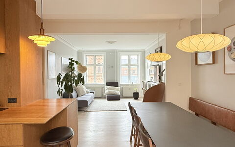 Nørrebro - 4 People - 3 Br - Close to Metro: Frokostlokale, Stue
