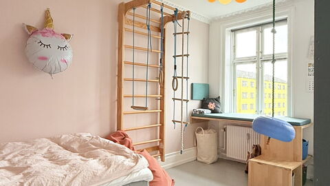 Nørrebro - 4 People - 3 Br - Close to Metro: soveværelse