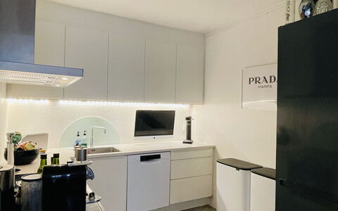 Hellerup - Close to Train - 6 People - 2 Levels: Køkken