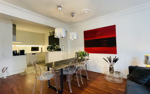 Hellerup - Close to Train - 6 People - 2 Levels: Frokostlokale, Køkken