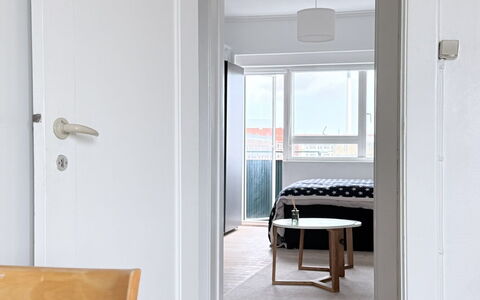 Nørrebro - Studio - 2 People - 2 Balcony: soveværelse, Stue