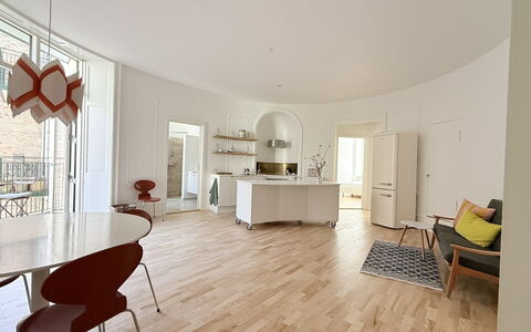 Center - 3 Br - 6 Pax - Acces to Rooftop: Frokostlokale, Køkken, Stue