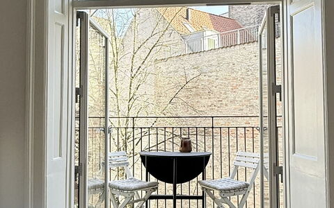 Center - 3 Br - 4 People - Close to Metro: Altan / terrasse / gårdhave
