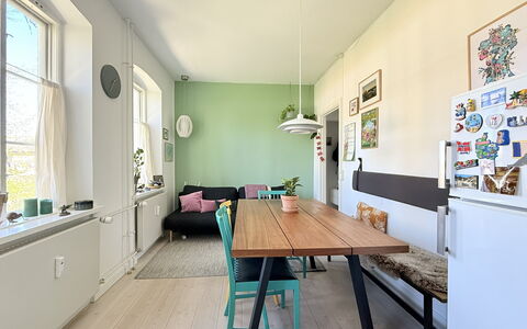 Brumleby - 2 Br - 3 People - Amazing Location: Frokostlokale, Køkken