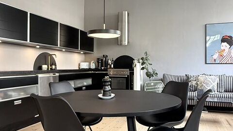 Hellerup - 1 Br - 2 People - Close to Train: Frokostlokale, Køkken, Stue