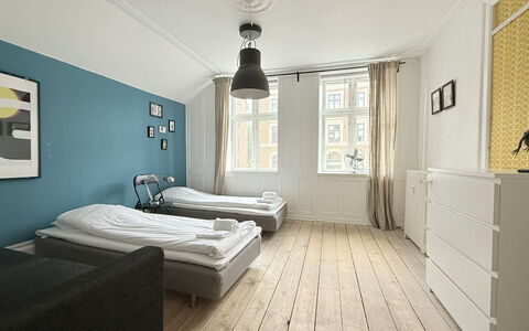Frederiksberg - 6 Persons - 3Br - Close to Metro: soveværelse