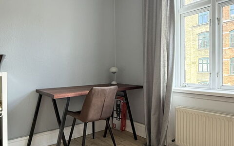 Østerbro - Close to Metro - 2 Br - 4 People: soveværelse