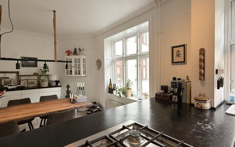 Østerbro - Close to Metro - 2 Br - 4 People: Køkken