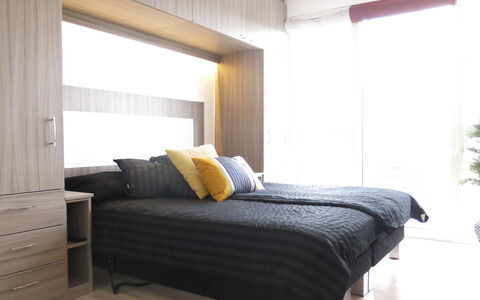 Islands Brygge - Nice View 8th Floor: soveværelse