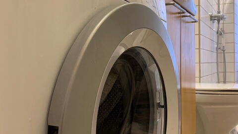 Close To The Lakes - Close To Center