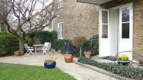 Frederiksberg: Have, Udendørs, Udvendige